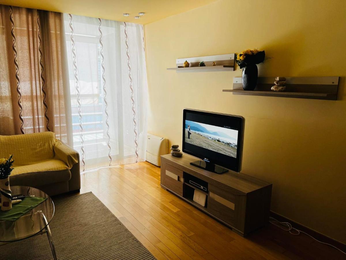 'M&M' Two Bedroom Apartment In Center Of Budva Kültér fotó
